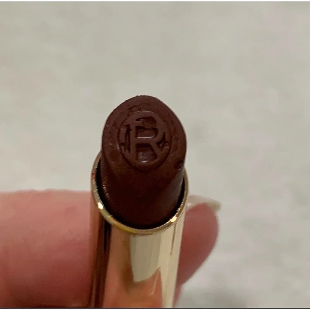L'Oreal Colour Riche Matte Lipstick 137 Le Nude Assertive NWOT Volumizing 0.06oz